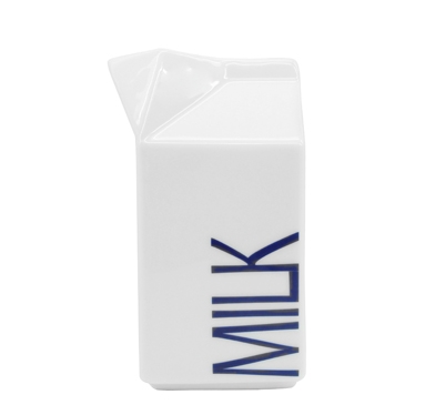 纸盒奶罐